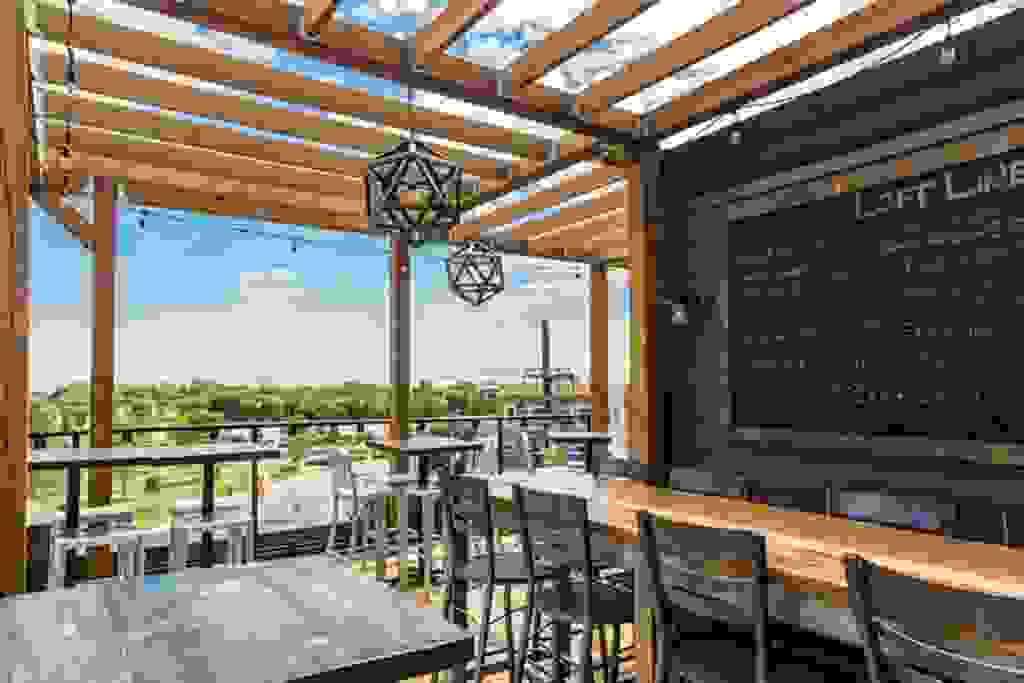 Murphy's Law Pub and kitchen Rooftop