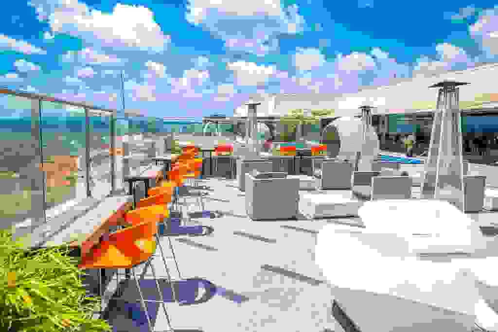 Sky Lounge at Emara Ole-Sereni Rooftop