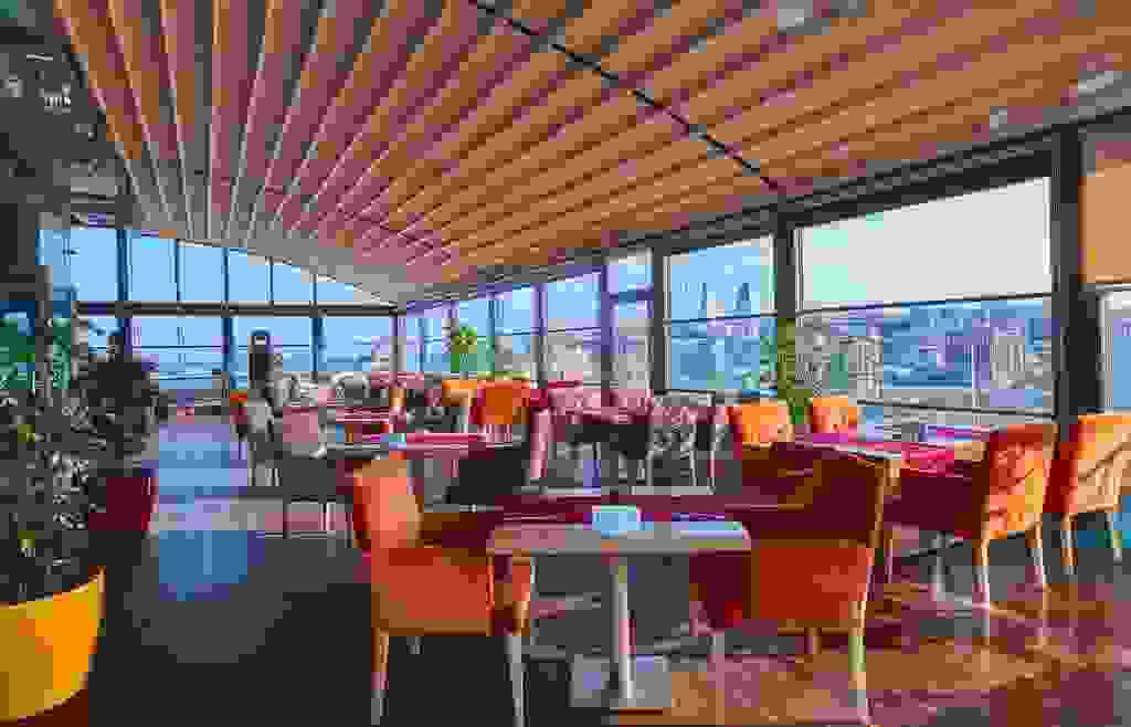 The 15th Restaurant & Terrace Rooftop