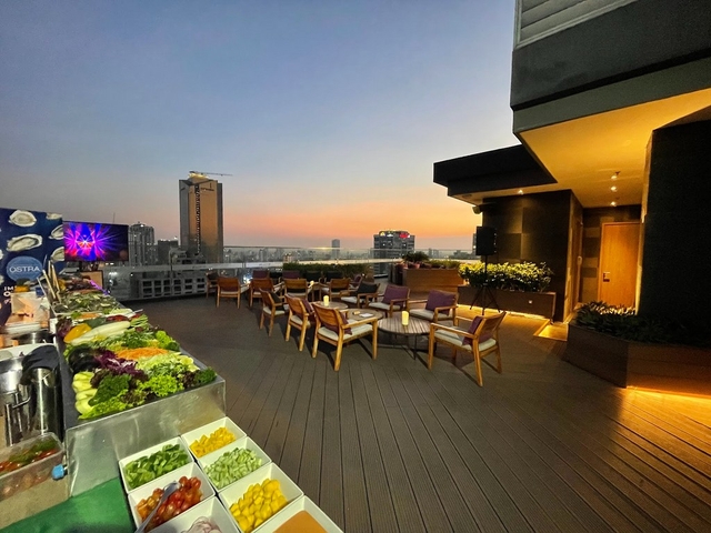 The Deck at Courtyard Phnom Penh Logo